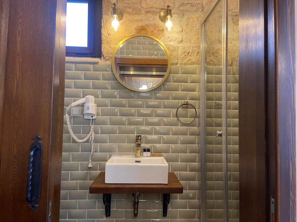 Dionysos 1789 Boutique Hotel Foça Exteriör bild