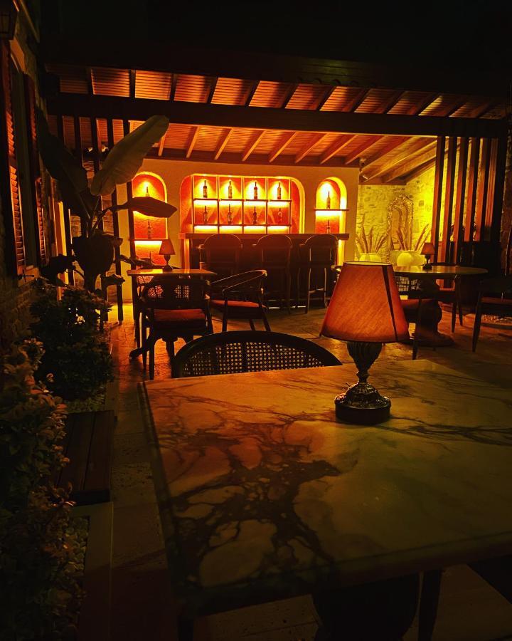 Dionysos 1789 Boutique Hotel Foça Exteriör bild